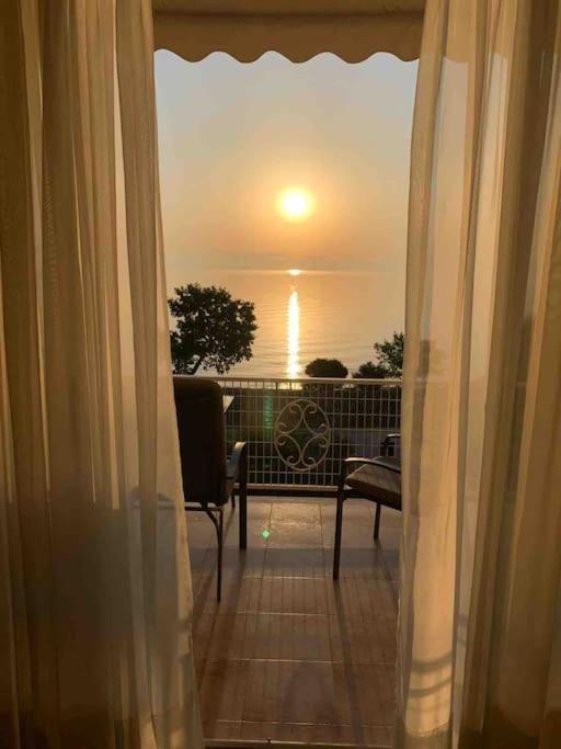 מסונגי Sea View Apartment With Swimning Pool מראה חיצוני תמונה