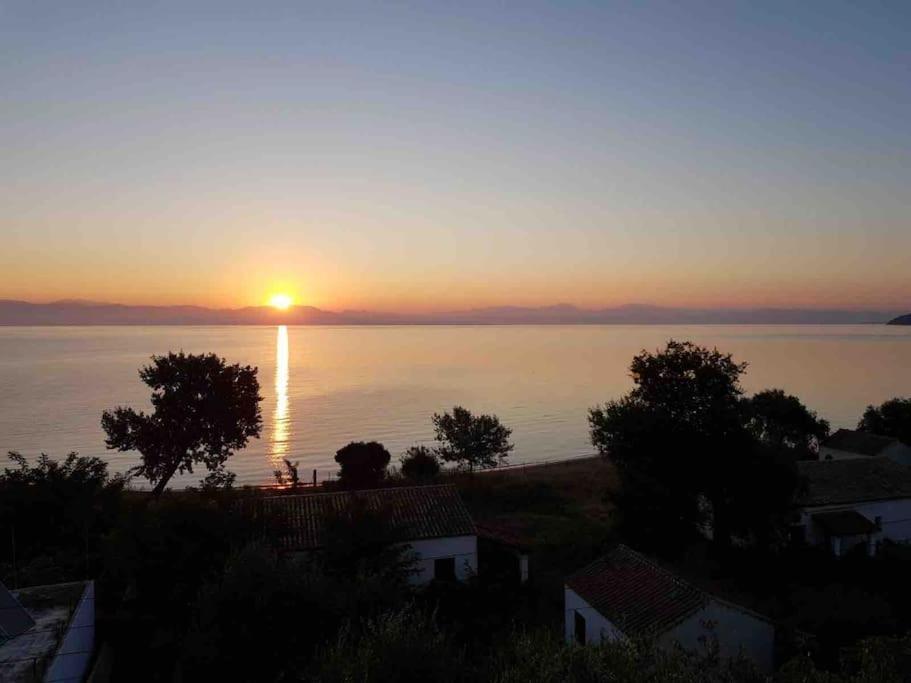 מסונגי Sea View Apartment With Swimning Pool מראה חיצוני תמונה